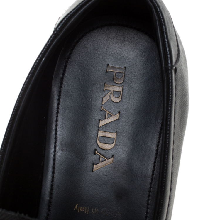 Pre Owned Prada Black Saffiano Leather Plate Bit Logo Loafers Size 42.5