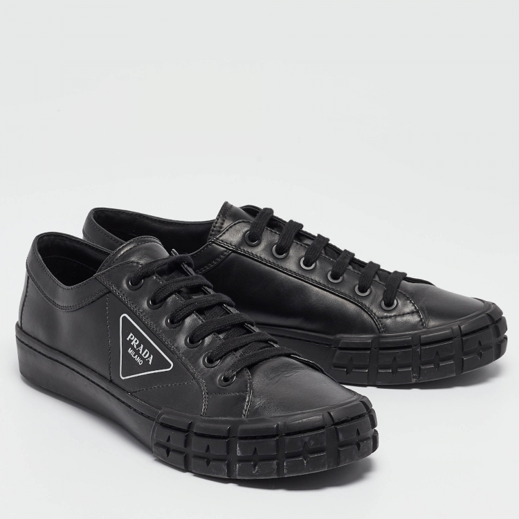 Pre Owned Prada Black Leather Low Top Sneakers Size 44