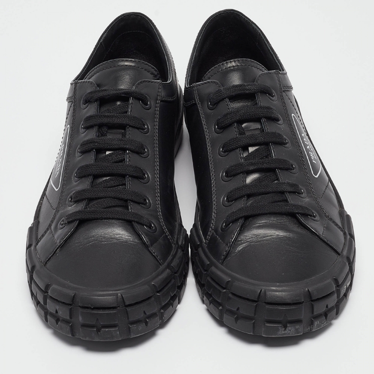 Pre Owned Prada Black Leather Low Top Sneakers Size 44