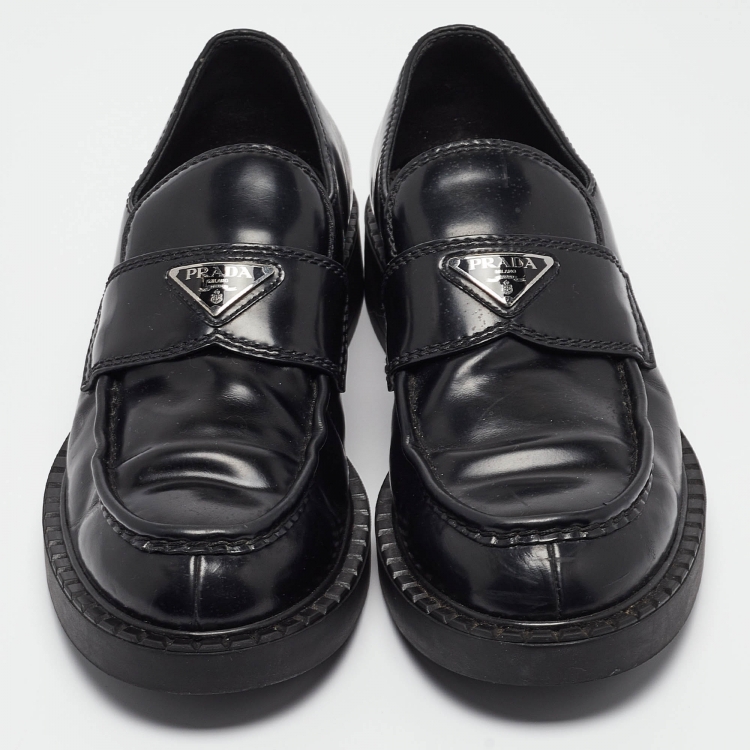 Pre Owned Prada Black Leather Badge Front Chocolate Brushed Loafers Size 43