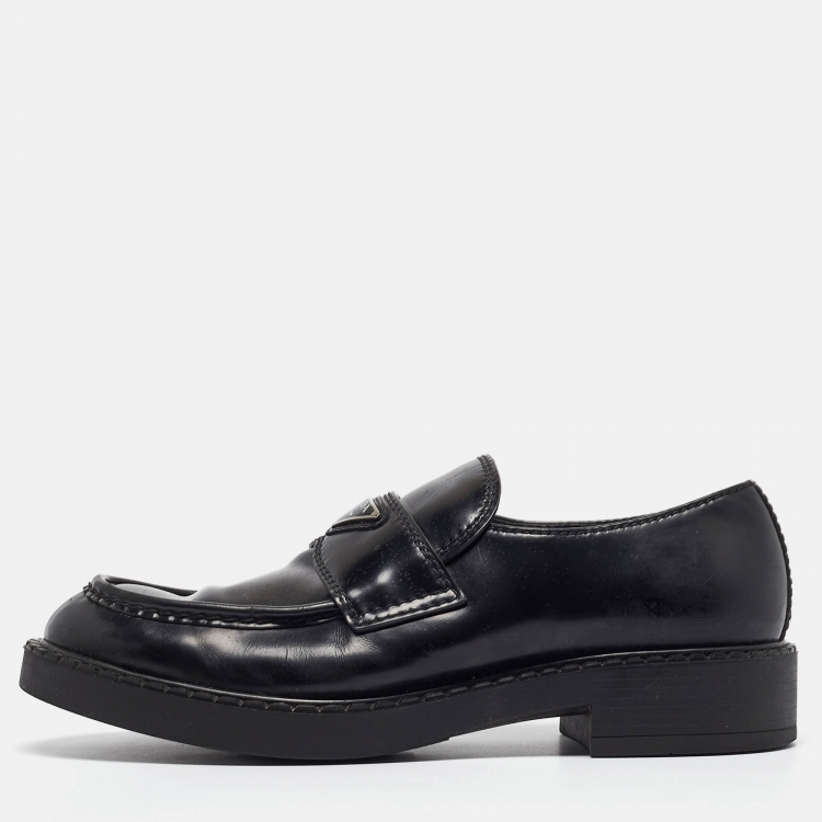 Pre Owned Prada Black Leather Badge Front Chocolate Brushed Loafers Size 43