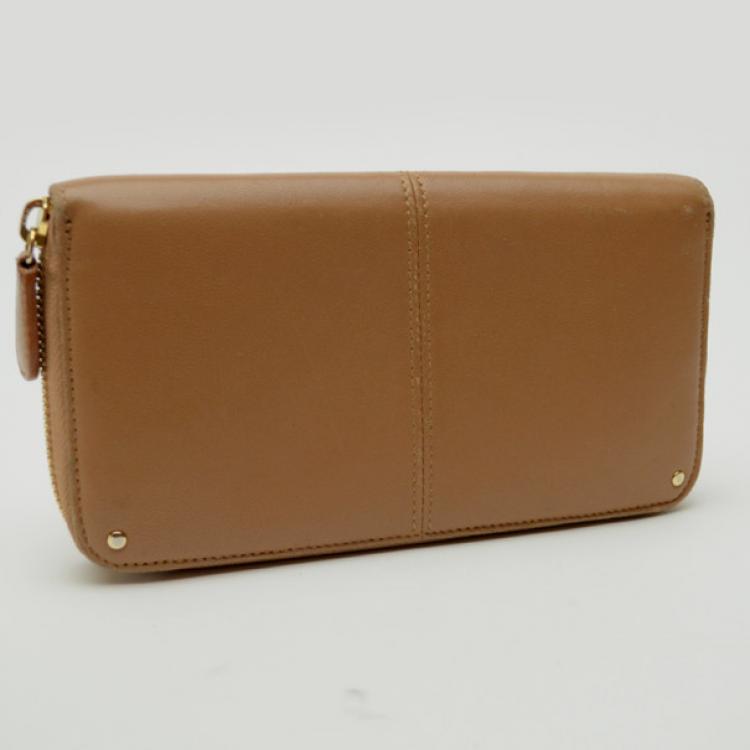 Pre Owned Roberto Cavalli Beige Leather Zip Around Wallet