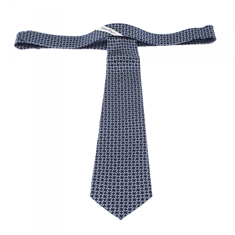 Pre Owned Salvatore Ferragamo Blue Circular Fish Print Silk Tie