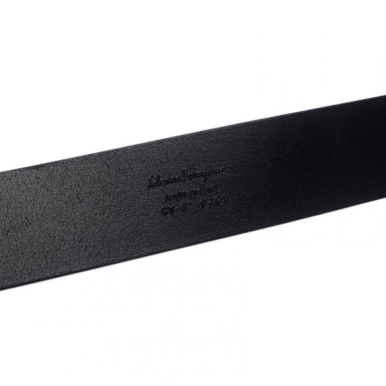 Pre Owned Salvatore Ferragamo Black Leather Gancini Belt 105 cm