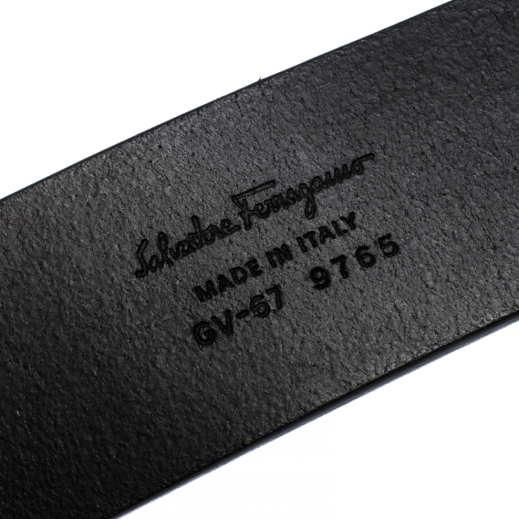 Pre Owned Salvatore Ferragamo Black Leather Gancini Belt 105CM
