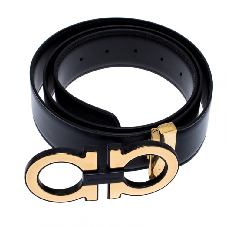 Pre Owned Salvatore Ferragamo Blue Marine/Black Leather Gancini Belt 105CM