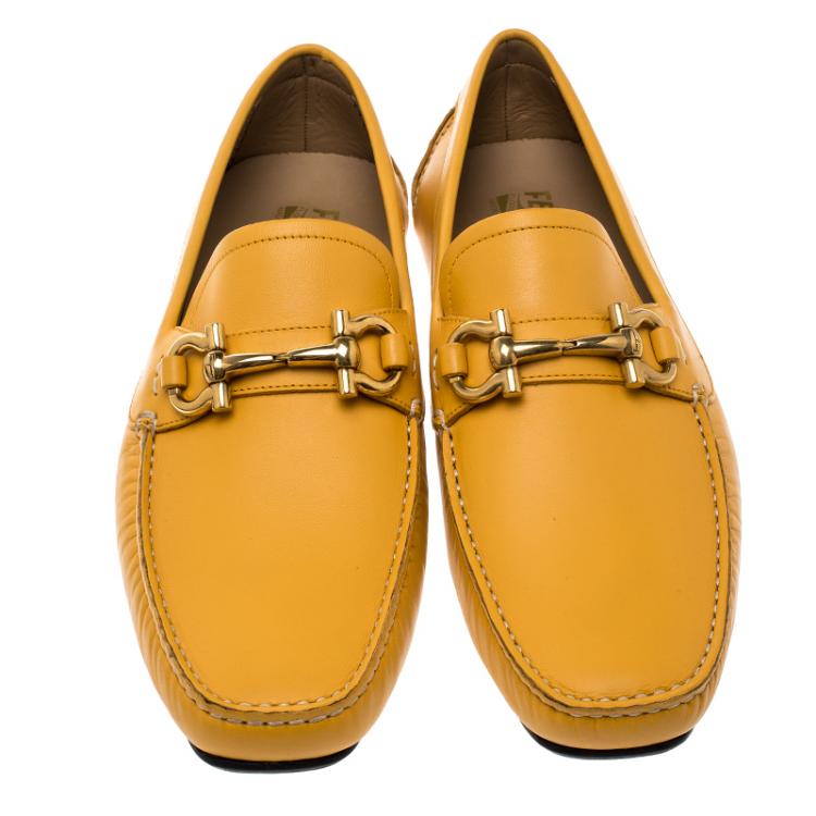 Pre Owned Salvatore Ferragamo Mustard Leather Parigi Gancini Driver Loafers Size 41