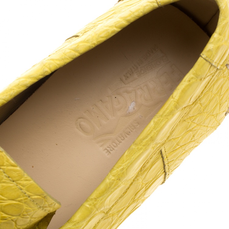 مملوكة مسبقًا Salvatore Ferragamo Yellow Crocodile Leather Parigi Bit Loafers Size 42.5