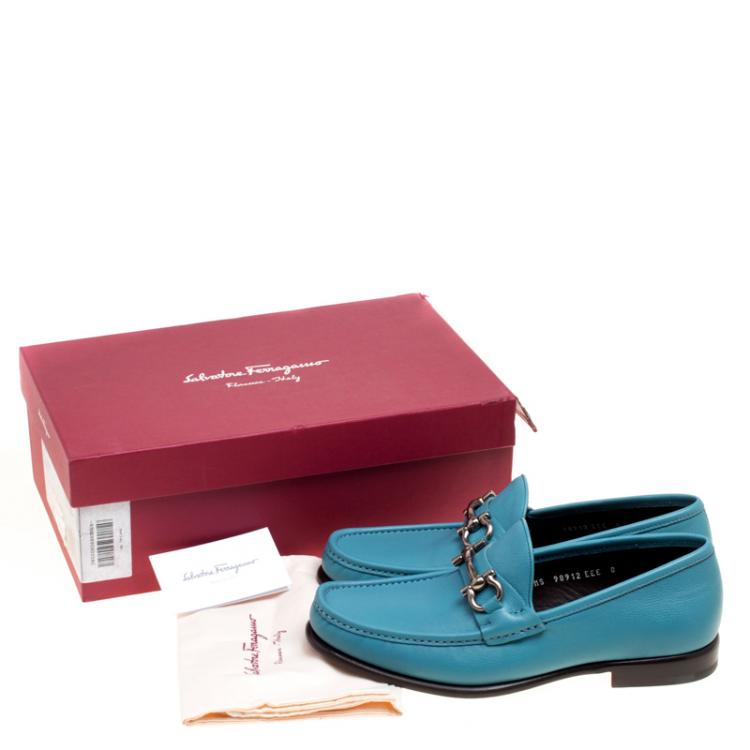 مملوكة مسبقًا Salvatore Ferragamo Blue Leather Mason Gancio Bit Loafers Size 42