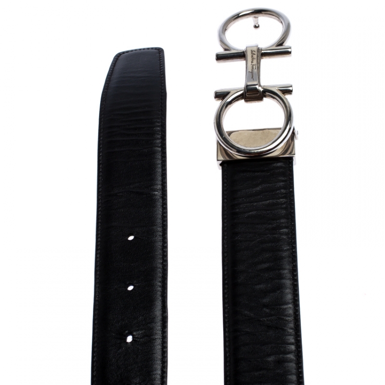 Pre Owned Salvatore Ferragamo Black Leather Gancio Buckle Belt 102CM