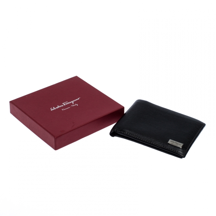 Pre Owned Salvatore Ferragamo Black Leather Bifold Wallet