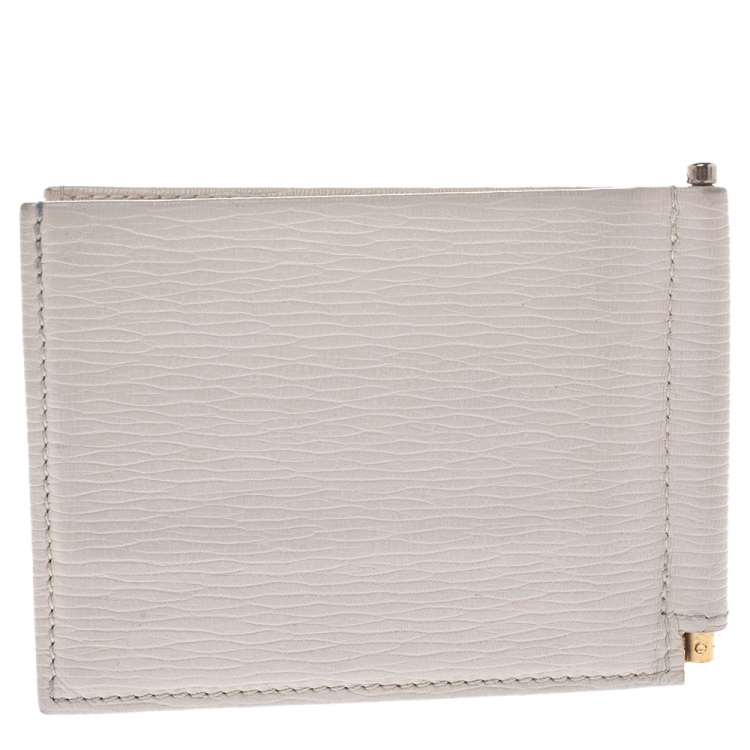 Pre Owned Salvatore Ferragamo Cream Leather Money Clip Wallet