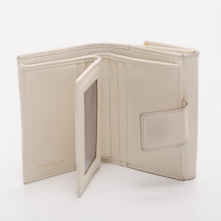 Pre Owned Salvatore Ferragamo White Patent Orico Billfold Wallet