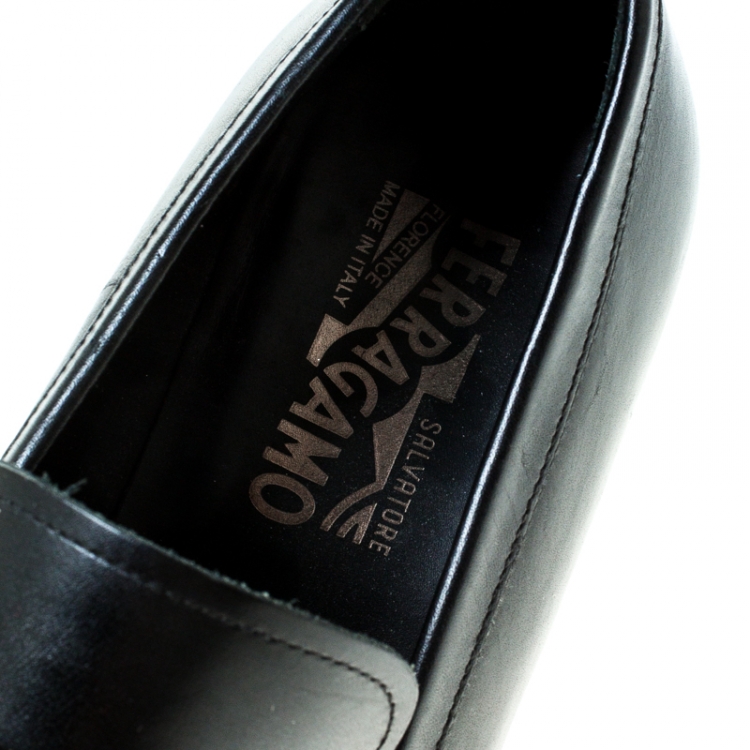 Pre Owned Salvatore Ferragamo Black Leather Slip On Loafers Size 42
