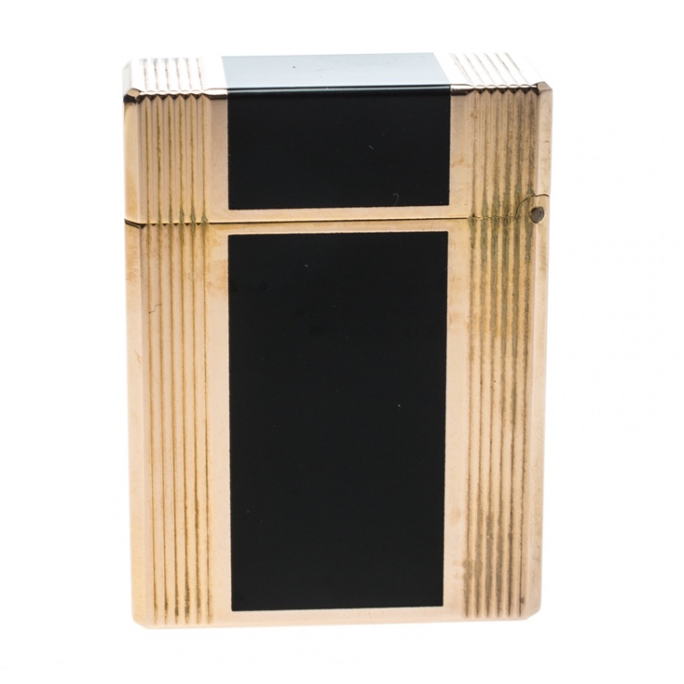 Pre Owned S.T. Dupont Black Chinese Lacquer Textured Gold Plated Lighter