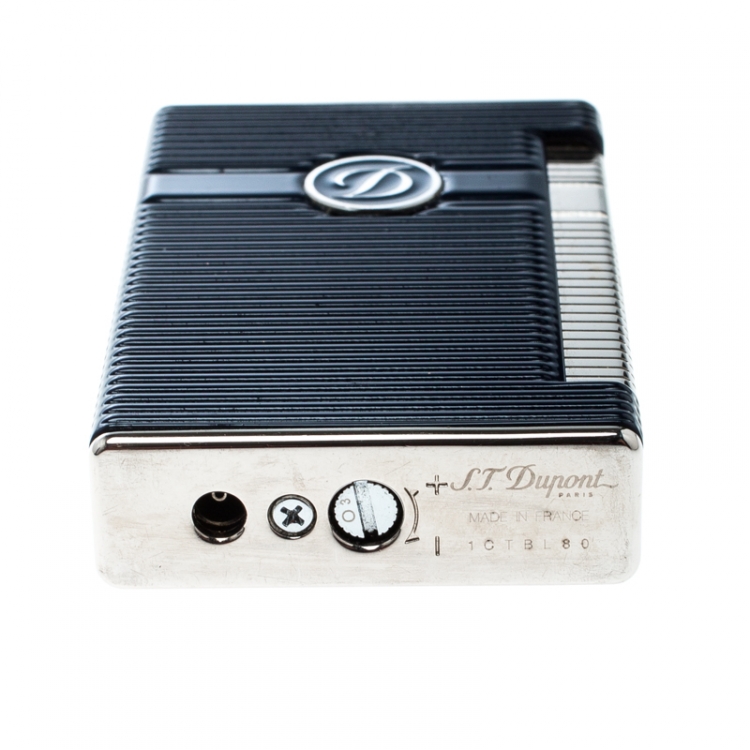 Pre Owned S.T Dupont Ligne 2 Navy Blue Lacquer Palladium Finish Torch Lighter