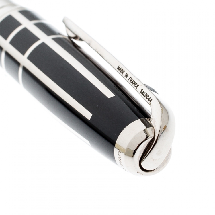 Pre Owned S.T. Dupont Defi Black Composite Palladium Finish Fountain Pen 