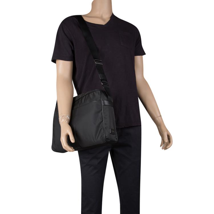 Pre Owned Tod's Black Nylon Messenger Bag