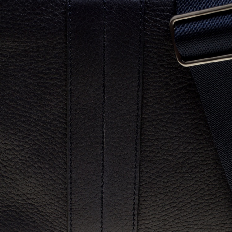 Pre Owned Tod's Navy Blue Leather Pillow Reporter Bag