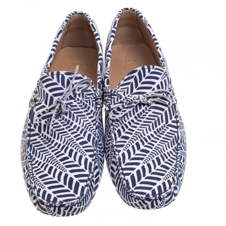 Pre Owned Tod's Blue and White Printed Leather Bow Loafers Size 46.5