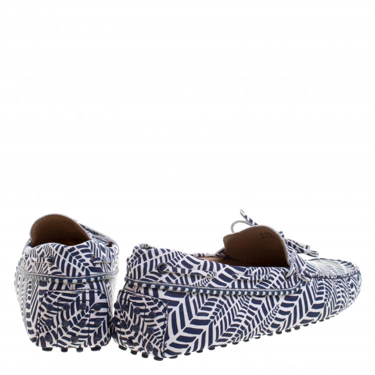 Pre Owned Tod's Blue and White Printed Leather Bow Loafers Size 46.5