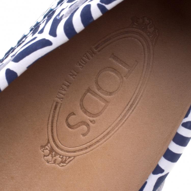 Pre Owned Tod's Blue and White Printed Leather Bow Loafers Size 46.5
