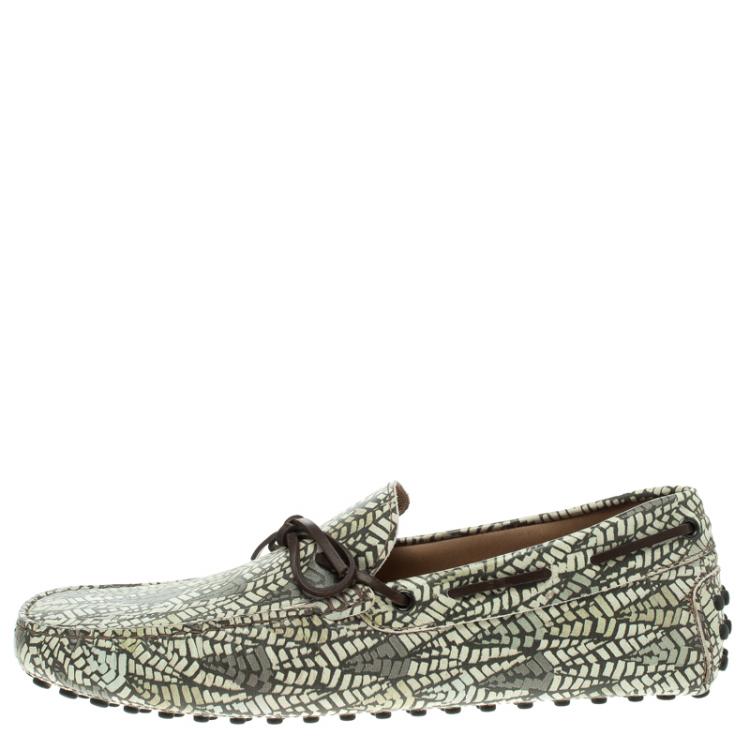 مملوكة مسبقًا Tod's Green Abstract Print Leather Bow Loafers Size 42.5