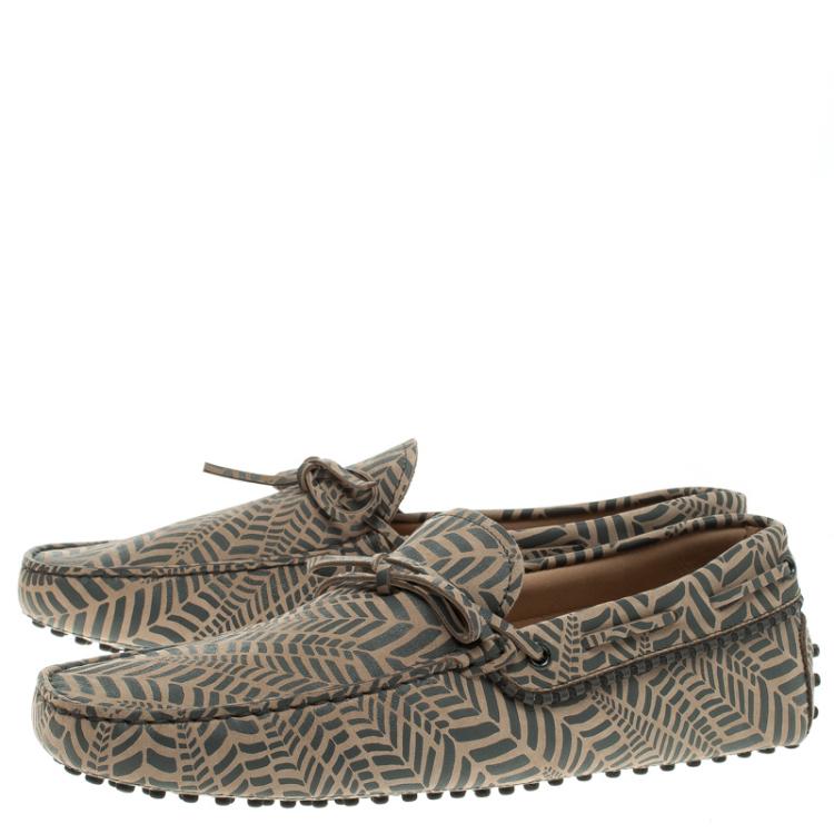 Pre Owned Tod's Beige and Grey Printed Leather Bow Loafers Size 42.5