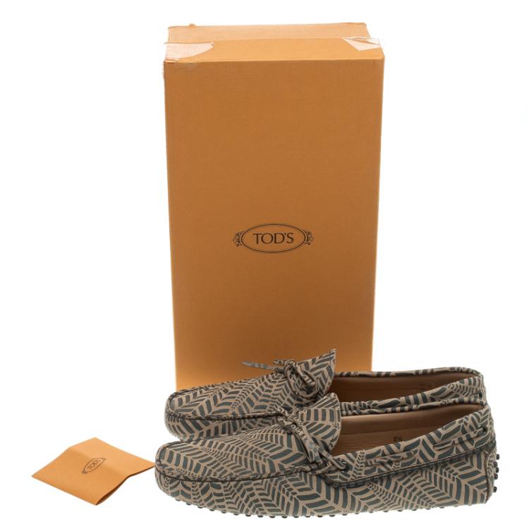 Pre Owned Tod's Beige and Grey Printed Leather Bow Loafers Size 42.5