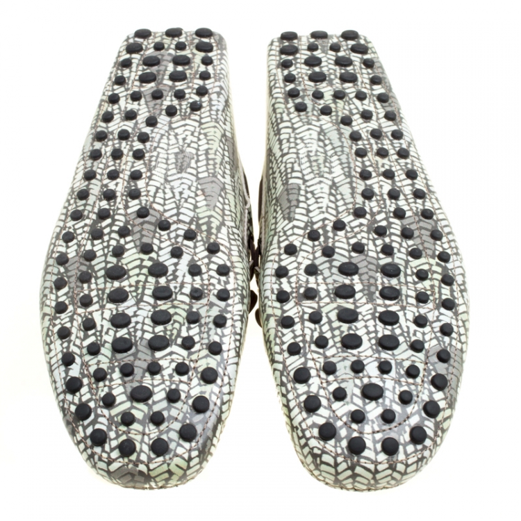 Pre Owned Tod's Green Abstract Print Leather Bow Loafers Size 44
