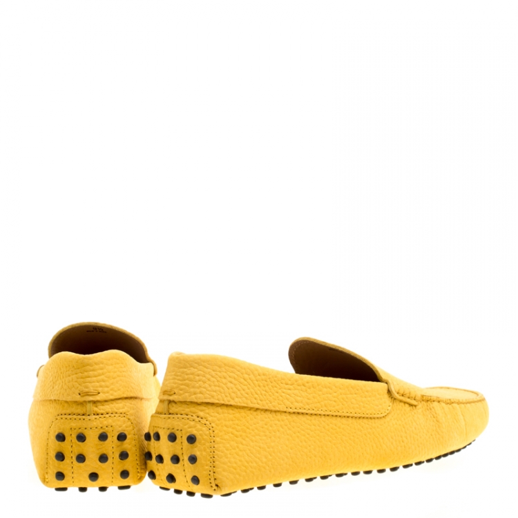 مملوكة مسبقًا Tod's Yellow Leather Loafers Size 44