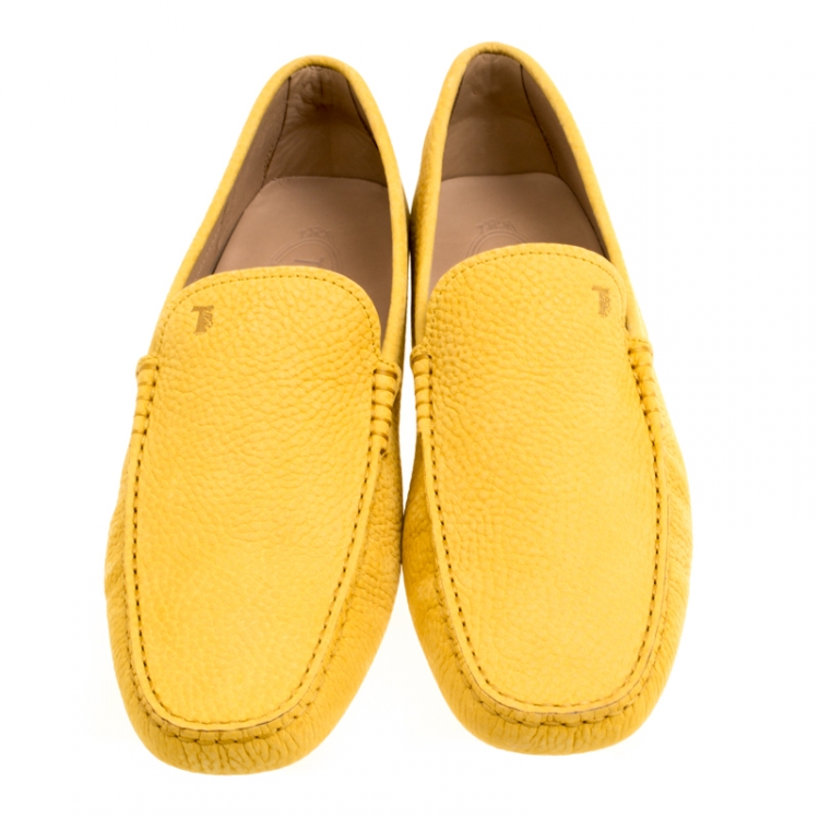 مملوكة مسبقًا Tod's Yellow Leather Loafers Size 44