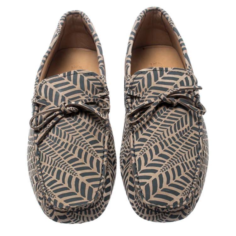 Pre Owned Tod's Beige and Grey Printed Leather Bow Loafers Size 42.5