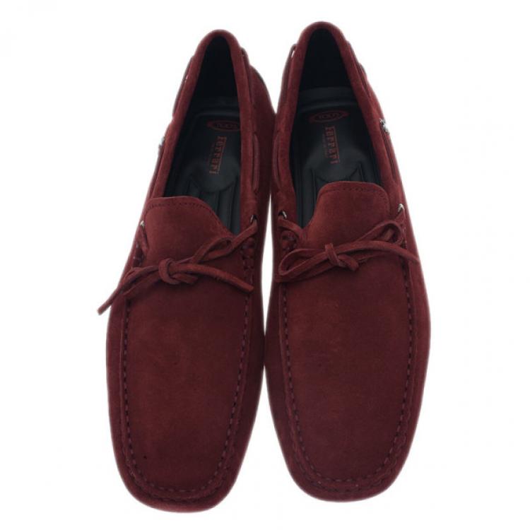 Pre Owned Tod's for Ferrari Maroon Suede Limited Edition Gommino Loafers Size 42.5