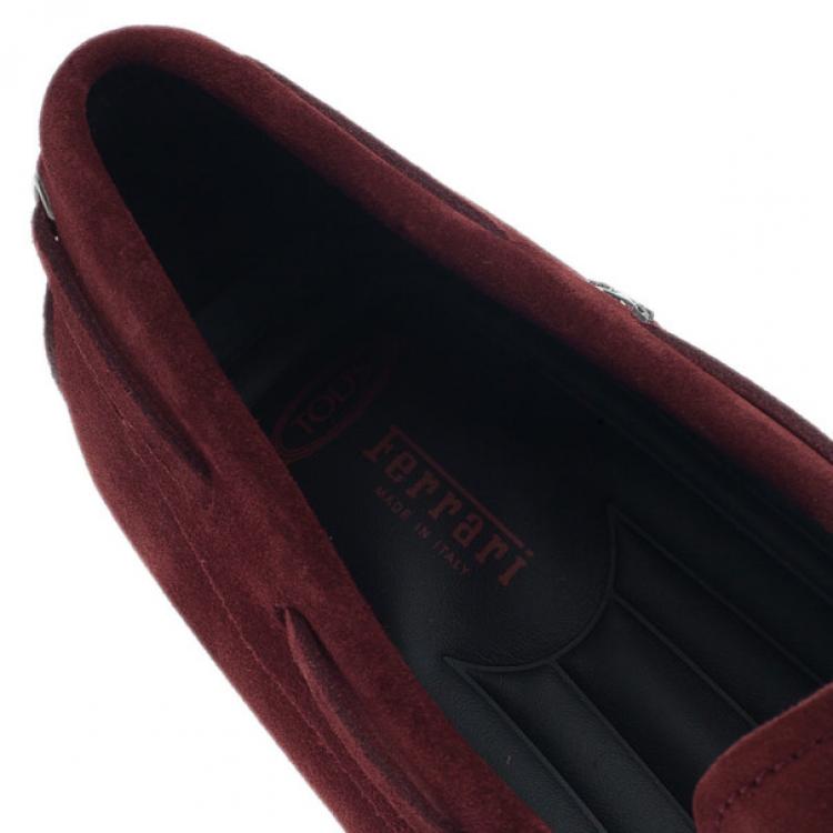 Pre Owned Tod's for Ferrari Maroon Suede Limited Edition Gommino Loafers Size 42.5