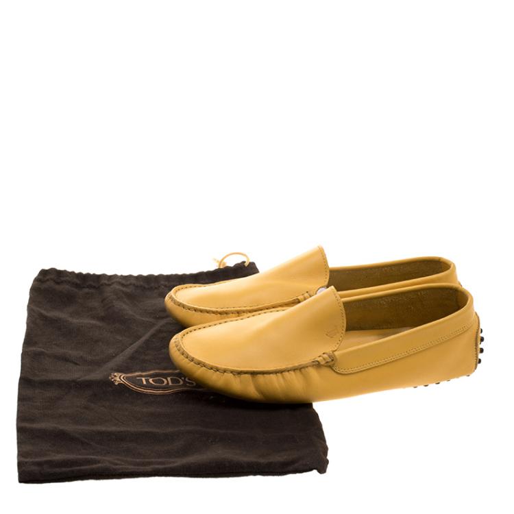 مملوكة مسبقًا Tod's Yellow Leather Moccasins Size 42.5