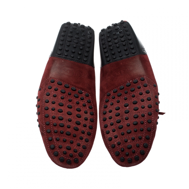 مملوكة مسبقًا Tod's For Ferrari Burgundy Suede Gommino Loafers Size 42