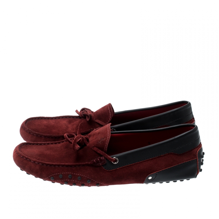 مملوكة مسبقًا Tod's For Ferrari Burgundy Suede Gommino Loafers Size 42