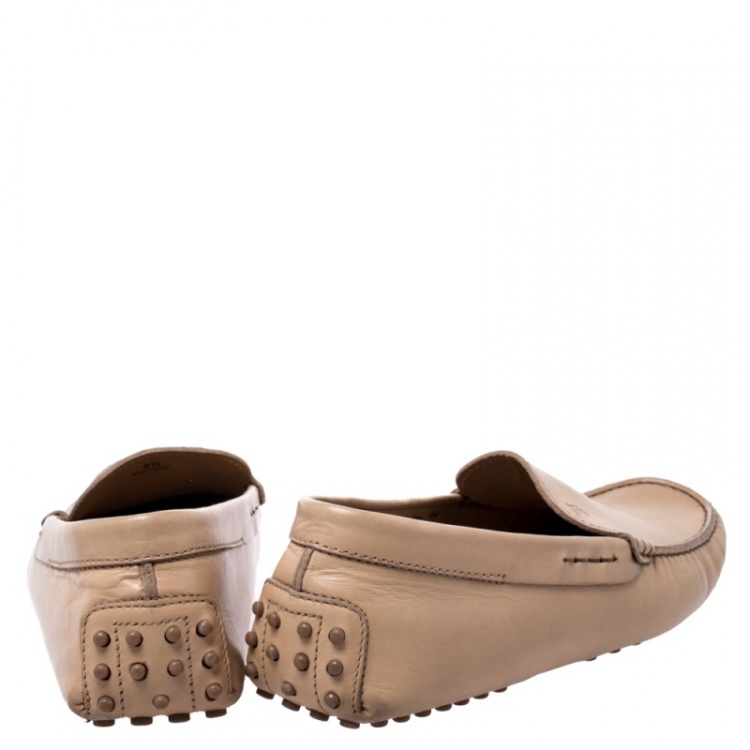 Pre Owned Tod's Beige Leather Gommino Loafers Size 42.5