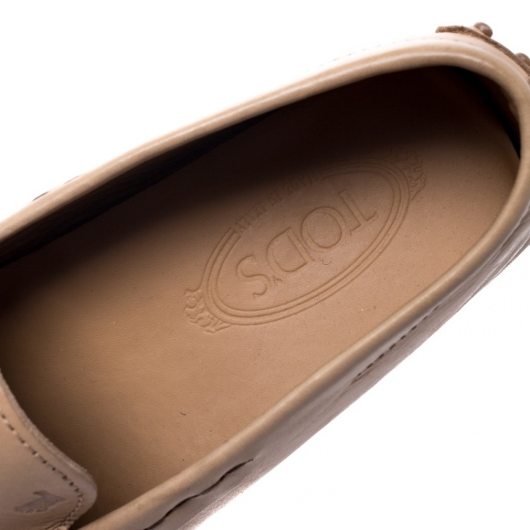 Pre Owned Tod's Beige Leather Gommino Loafers Size 42.5