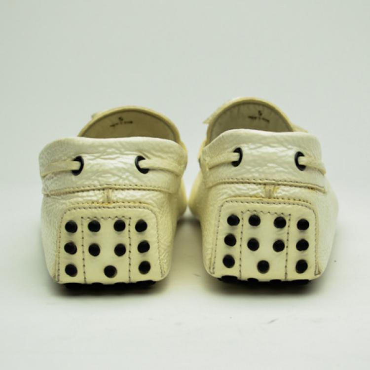 Pre Owned Tod's Cream Patent Gommino Driving Leather Loafers Size 37