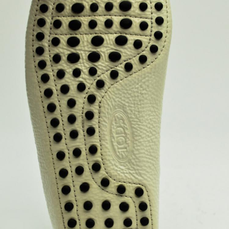 Pre Owned Tod's Cream Patent Gommino Driving Leather Loafers Size 37