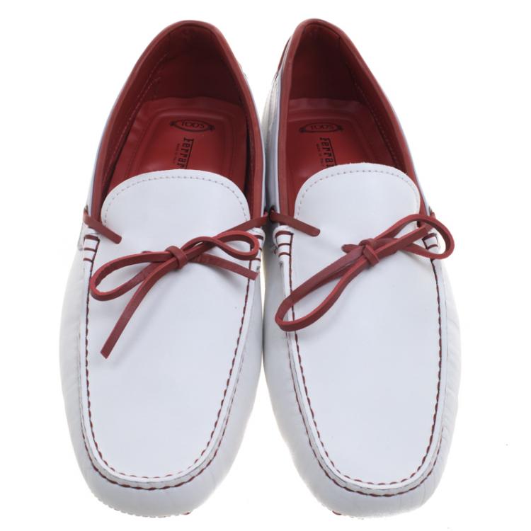 مملوكة مسبقًا Tod's for Ferrari White and Red Leather Bow Loafers Size 43