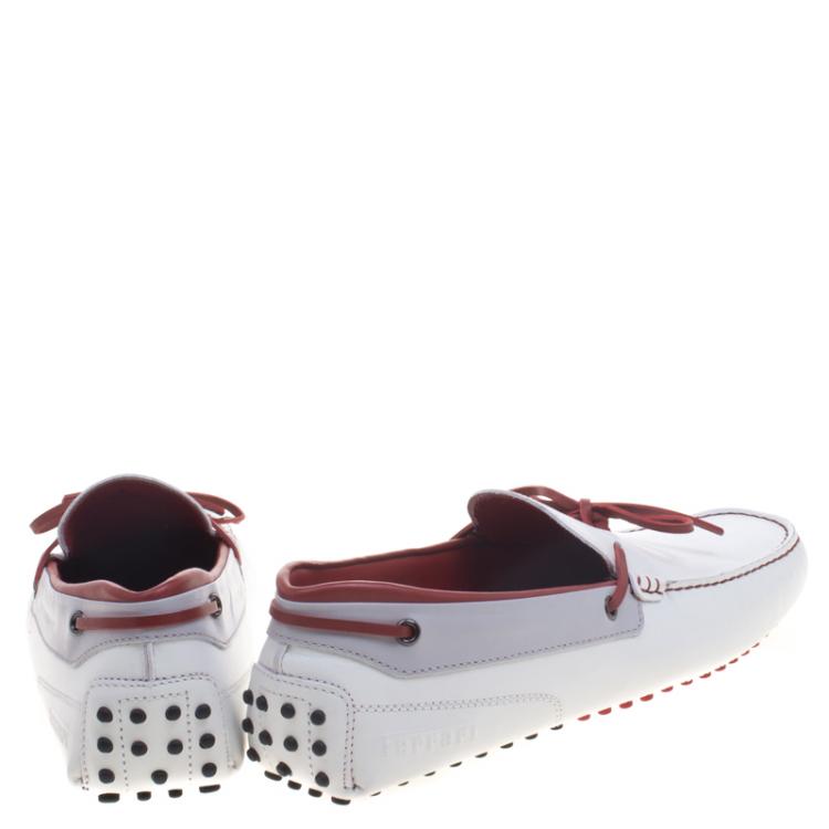 مملوكة مسبقًا Tod's for Ferrari White and Red Leather Bow Loafers Size 43