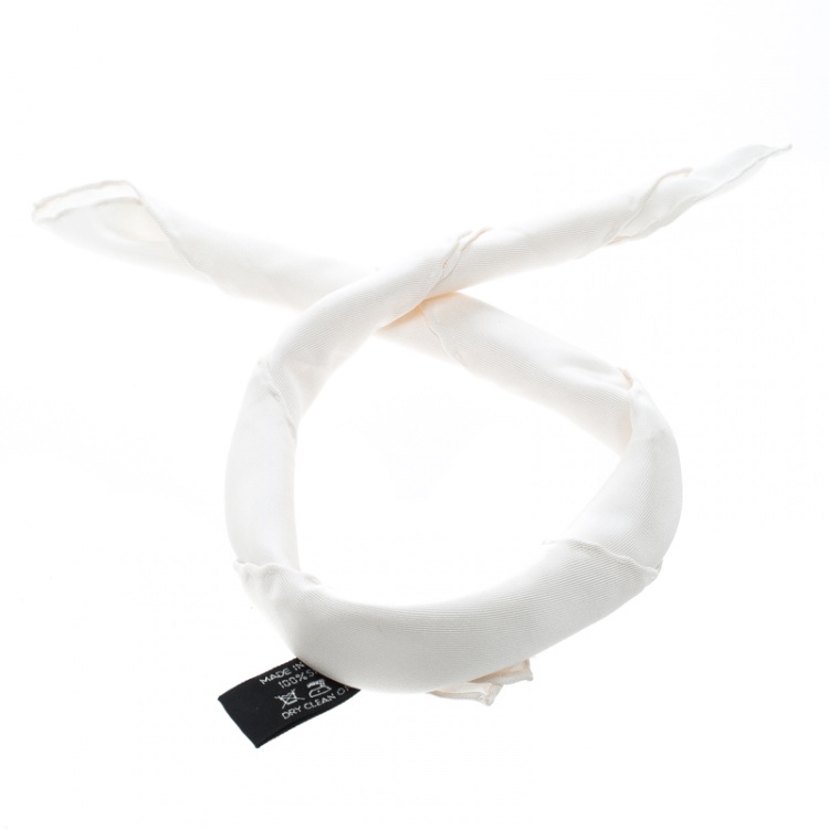 Pre Owned Tom Ford Off White Silk Pocket Square