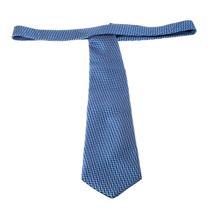 Pre Owned Tom Ford Blue and White Herringbone Pattern Embroidered Traditional Silk Tie