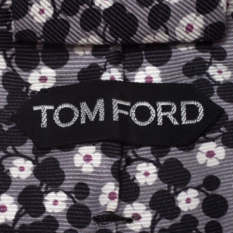 Pre Owned Tom Ford Grey and Black Floral Print Silk Traditional Tie