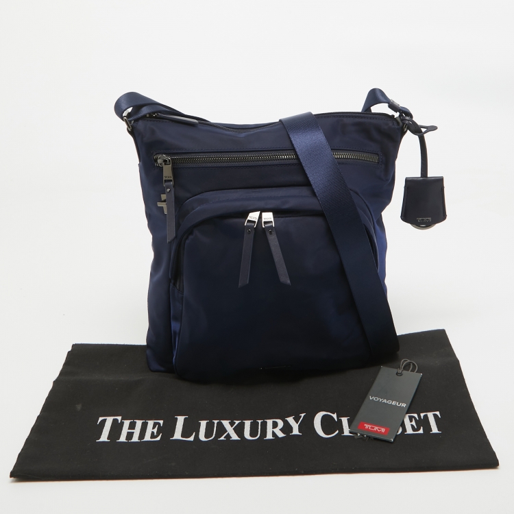 Pre Owned TUMI Navy Blue Nylon Voyageur Carmel Messenger Bag