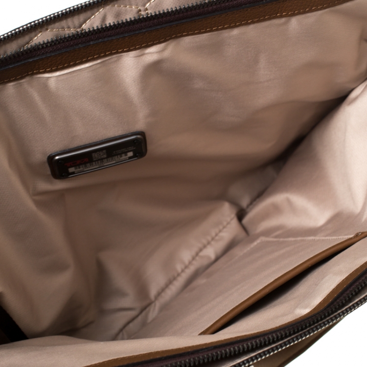 Pre Owned Tumi Brown Leather Seneca Slim Briefcase