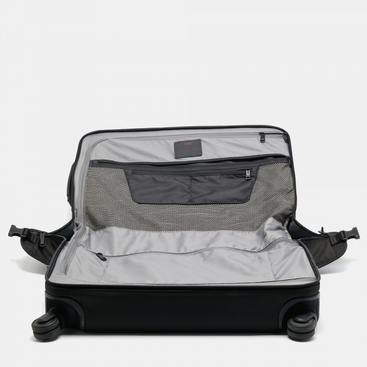 Pre Owned TUMI Black Nylon 4 Wheeled Alpha 3 Garment Bag